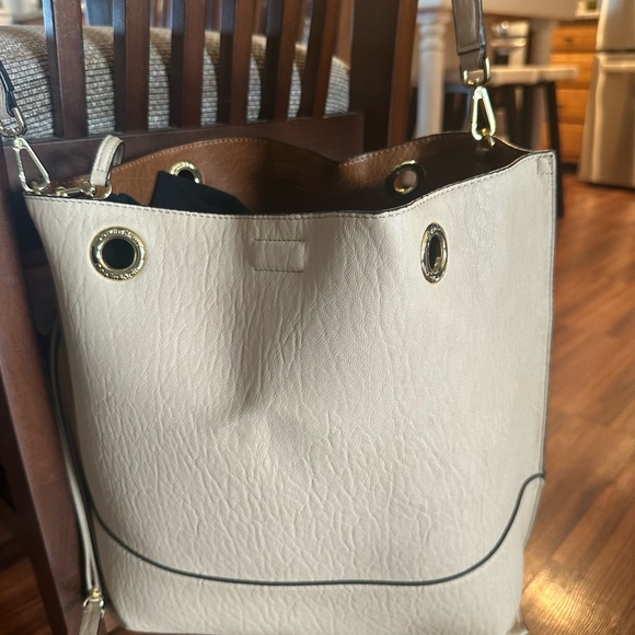 Elegant Calvin Klein, leather Cream Tote Bag - Picture 4 of 10